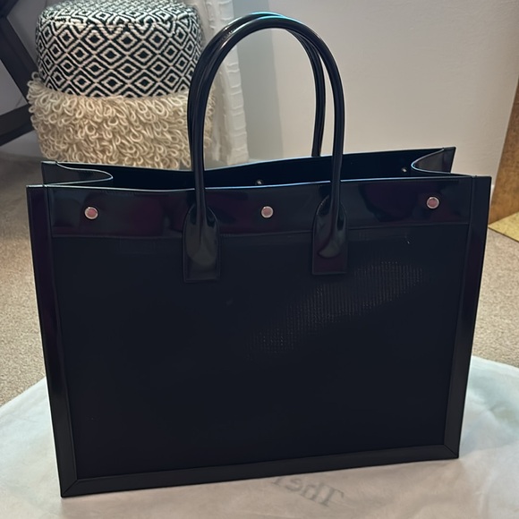SALE! ❤️ LIKE NEW YSL LARGE RIVE GAUCHE TOTE - Picture 10 of 16